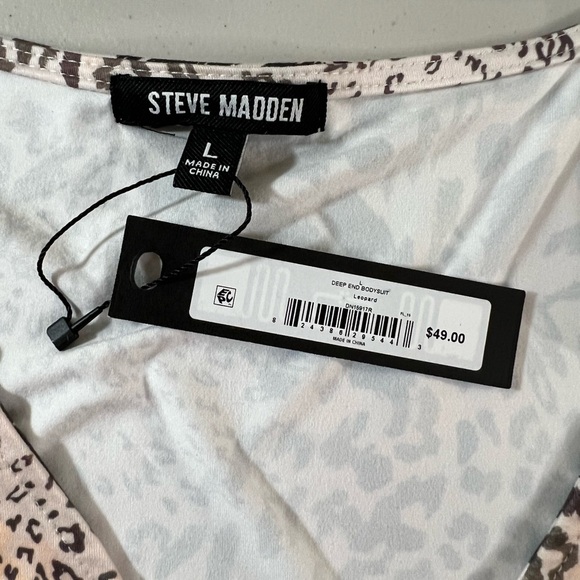 Steve Madden Leopard Long Sleeve Bodysuit, V-Neck, Snap Closure, Size Large, NWT - Picture 3 of 9
